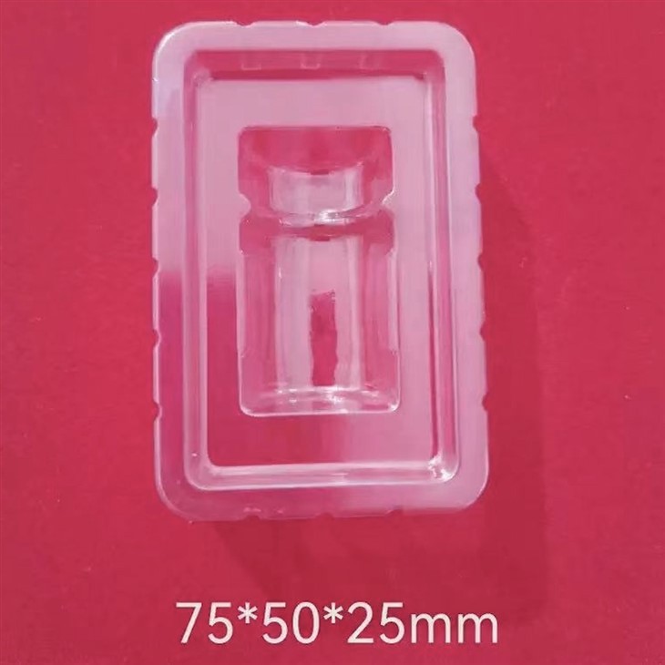 Plastmasas paplātes platiem flakoniem